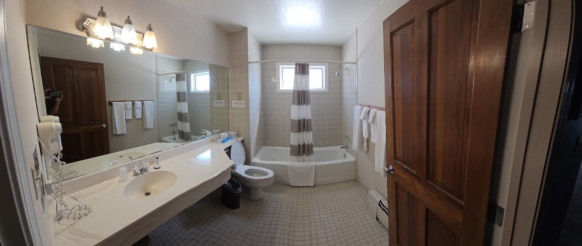 Gold Hill Hotel and Crown Point Restaurant photo 3