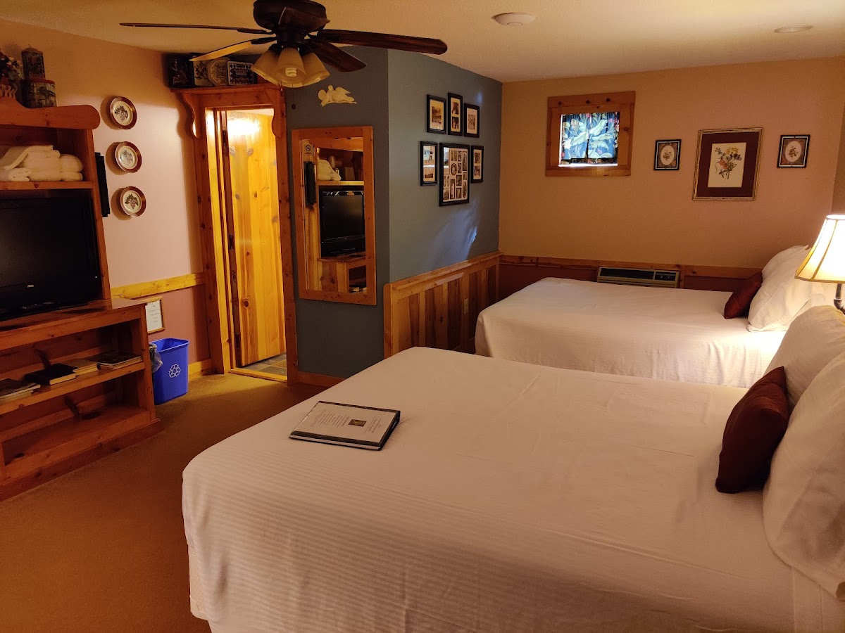 Hidden Valley Motel photo 2