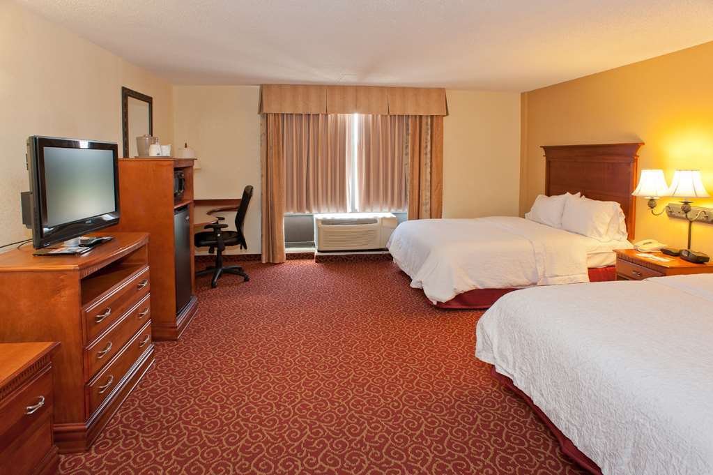 Hampton Inn & Suites McComb photo 2