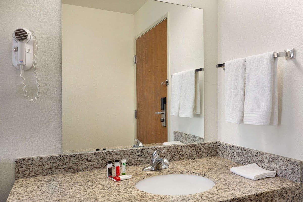 Travelodge by Wyndham Sharon Springs photo 3