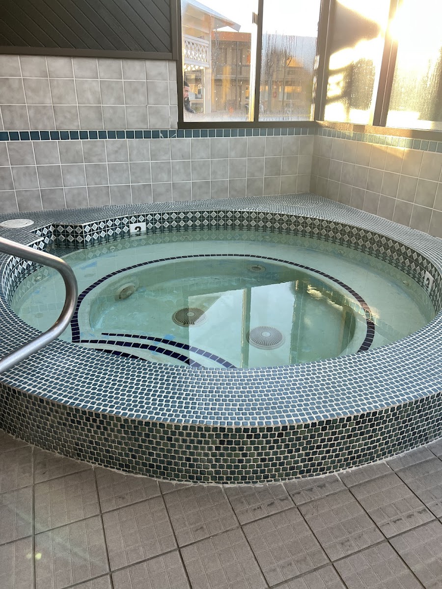 Days Inn & Suites by Wyndham Logan photo 3
