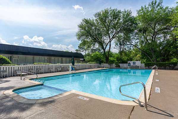 Rodeway Inn Huntsville West photo 3