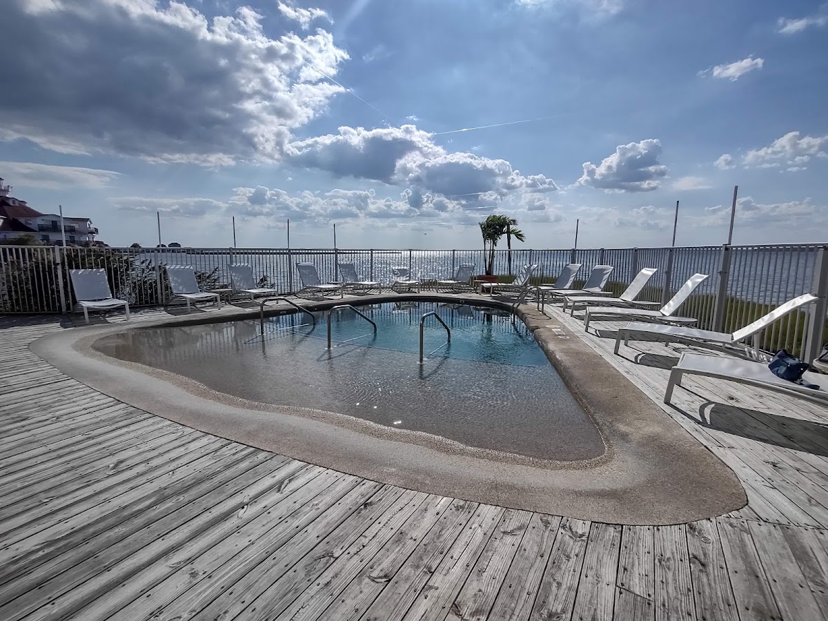 Lighthouse Club Hotel photo 3