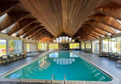 Parkside Inn Bridgeview photo 3