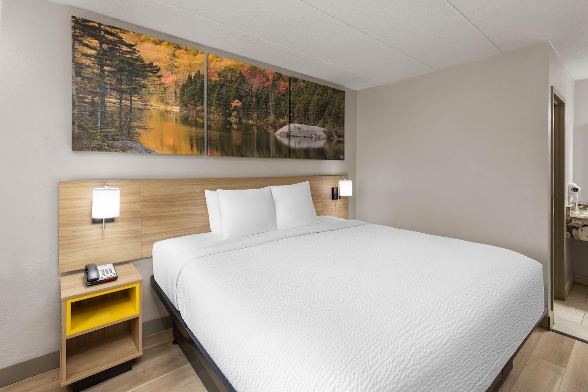 Days Inn by Wyndham Charleston WV photo 2