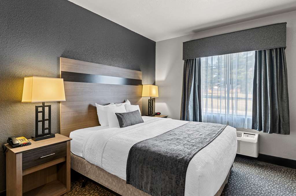 Best Western Sherwood Inn & Suites photo 2