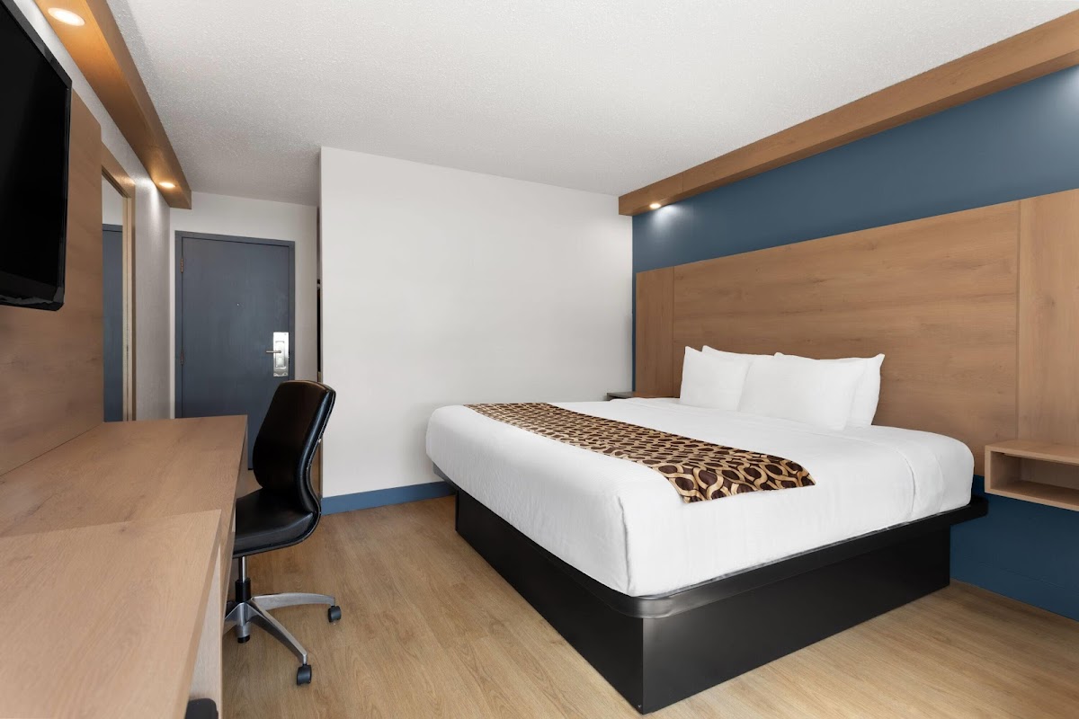 Travelodge by Wyndham Blairmore photo 2