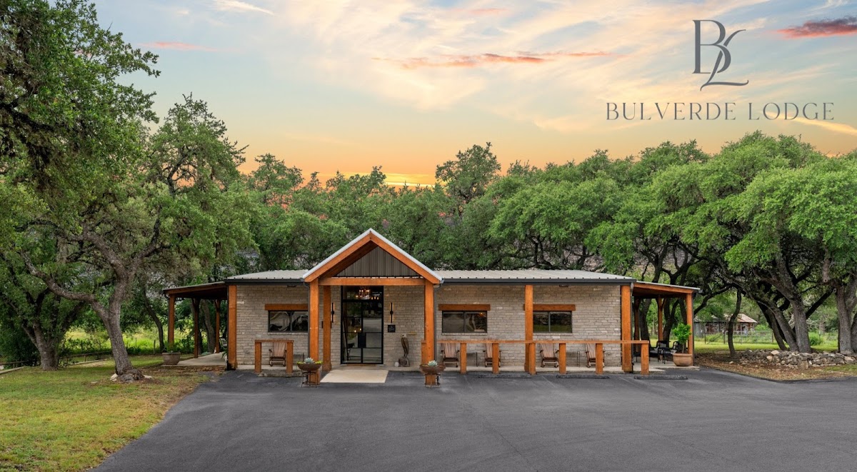 Bulverde Lodge, Private Suites and Group Lodging