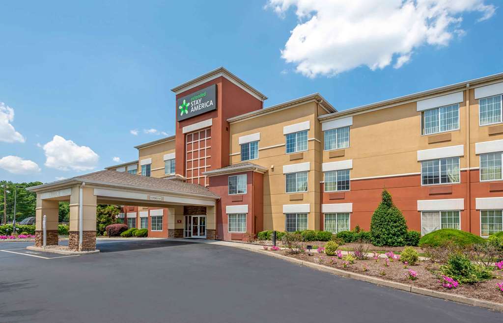 Extended Stay America Suites- Newark - Woodbridge
