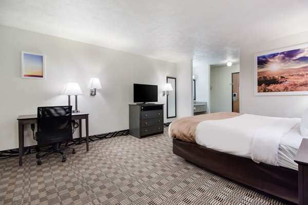 Quality Inn & Suites McCook photo 2