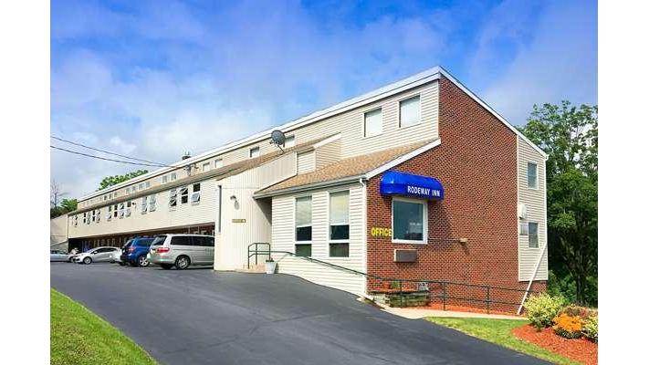 Rodeway Inn State College - near University