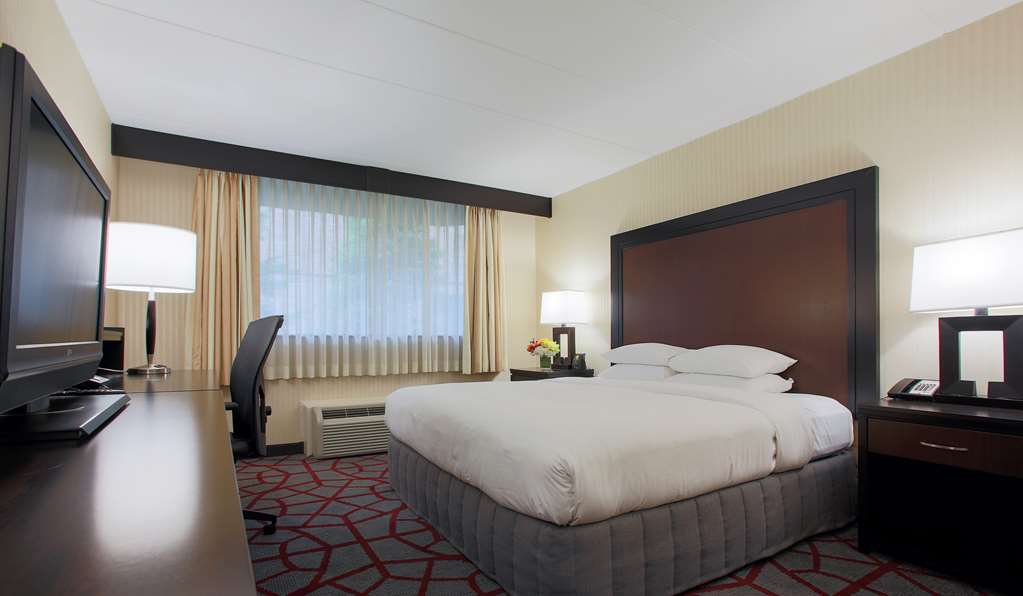 DoubleTree by Hilton Hotel Chicago - Alsip photo 2