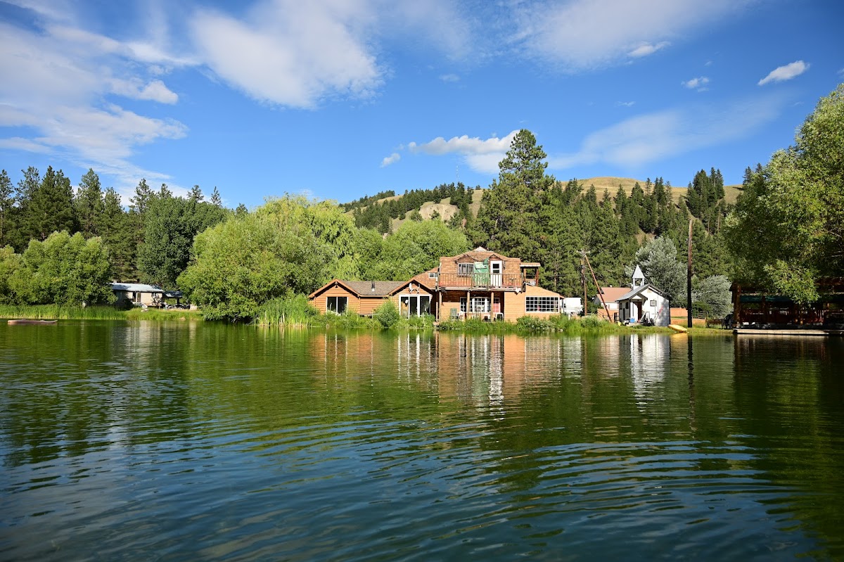 Rainbow Lake Castle Resort photo 3