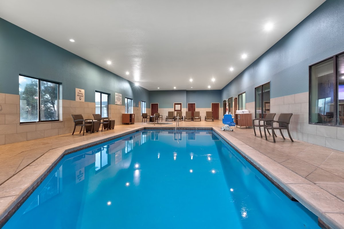 Holiday Inn Express & Suites Amarillo South by IHG photo 3