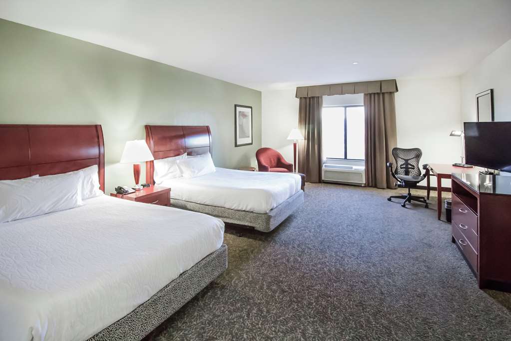 Hilton Garden Inn Phoenix/Avondale photo 2