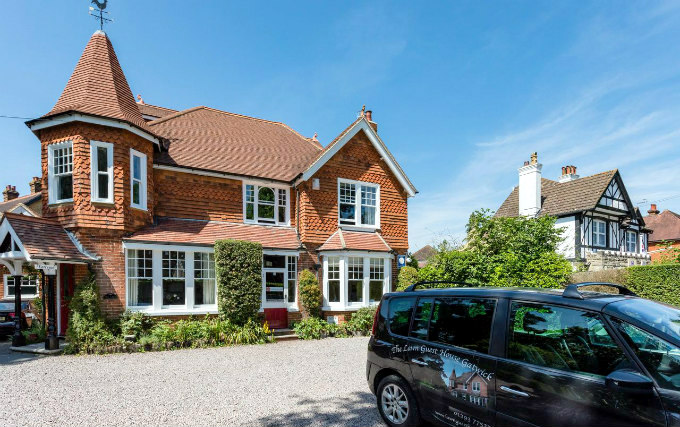 The Lawn Guest House Gatwick