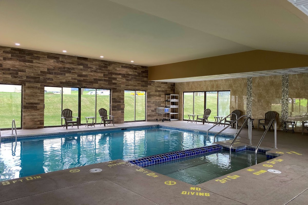 AmericInn by Wyndham Fort Atkinson photo 3