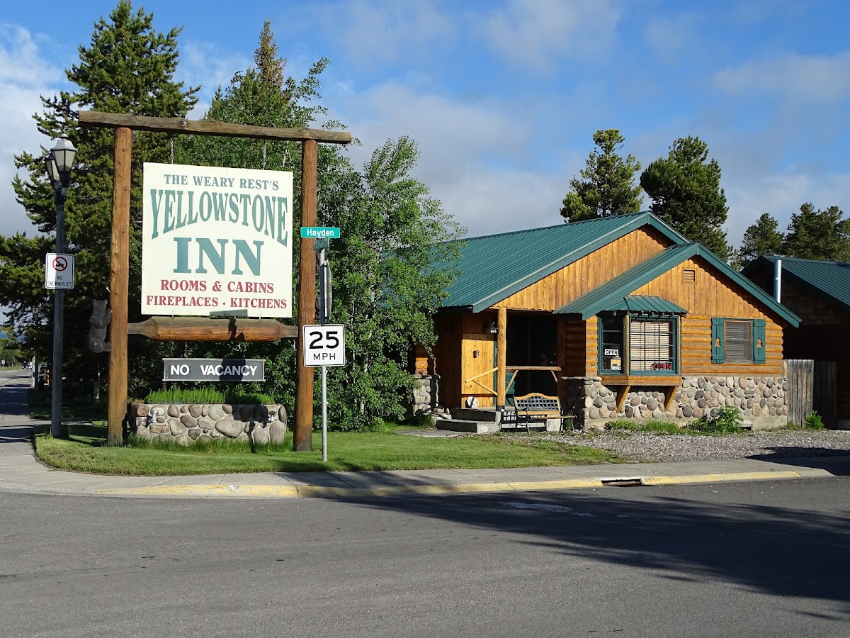 Yellowstone Inn photo 3