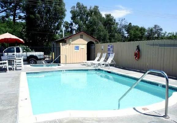 Escondido Lodge photo 3