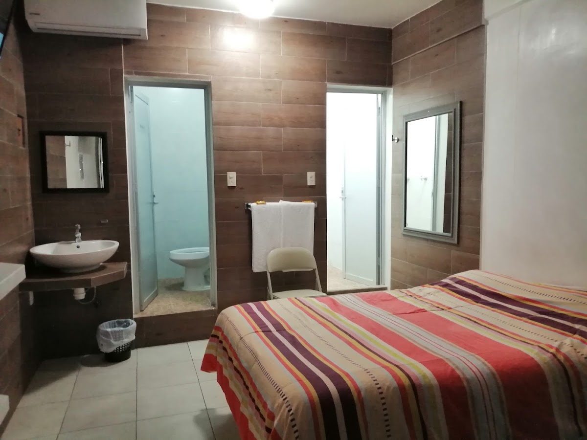 Hotel Loro photo 2