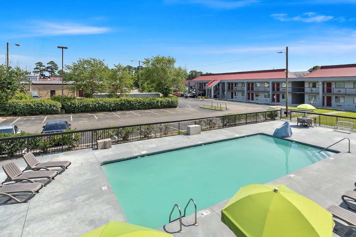 Red Roof Inn Wilmington, NC photo 3