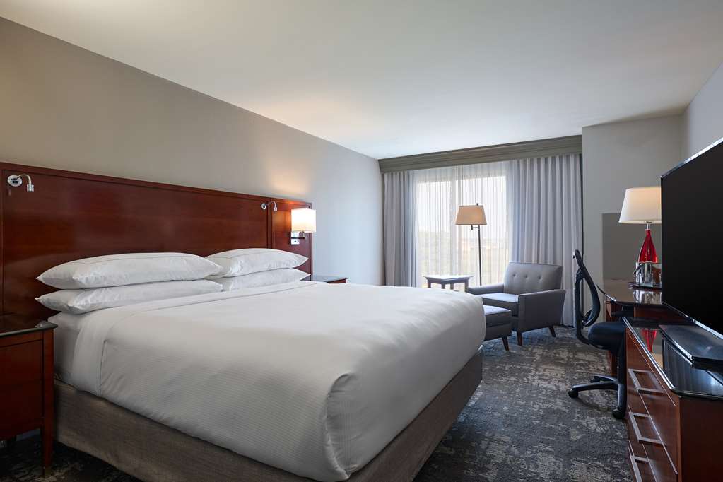 DoubleTree by Hilton Minneapolis Airport photo 2