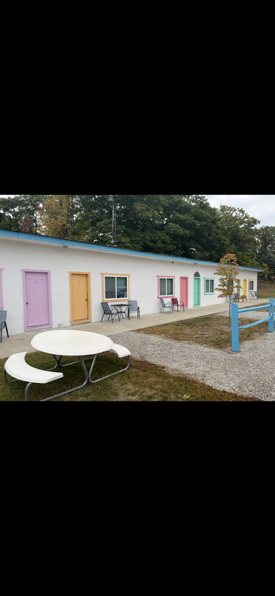 Riverview Inn & Cabins