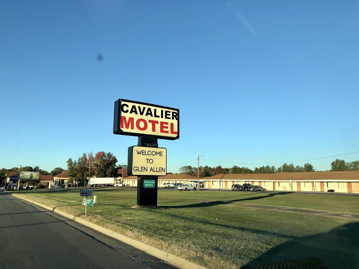 Cavalier Manor Motel photo 2