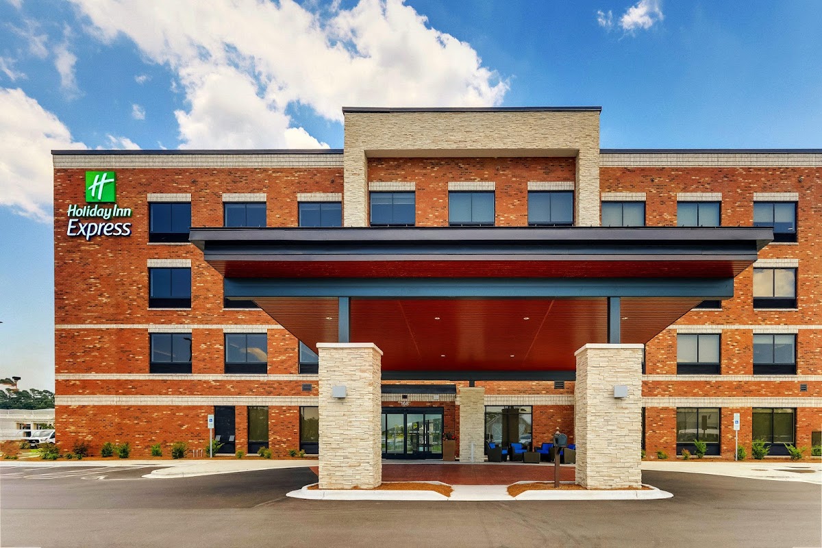 Holiday Inn Express Wilmington - Porters Neck by IHG