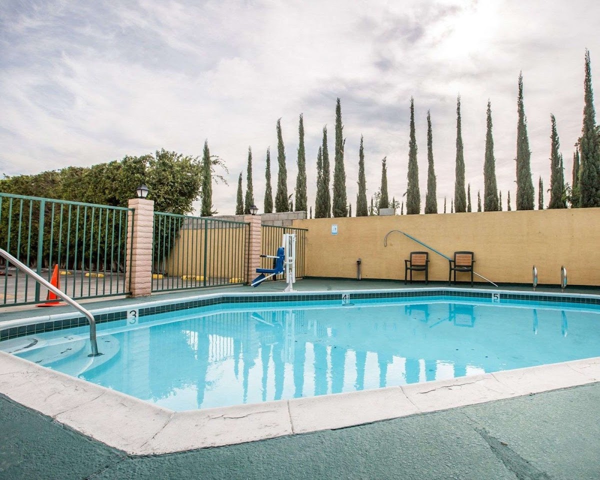 Gateway Inn Gardena Los Angeles South photo 3