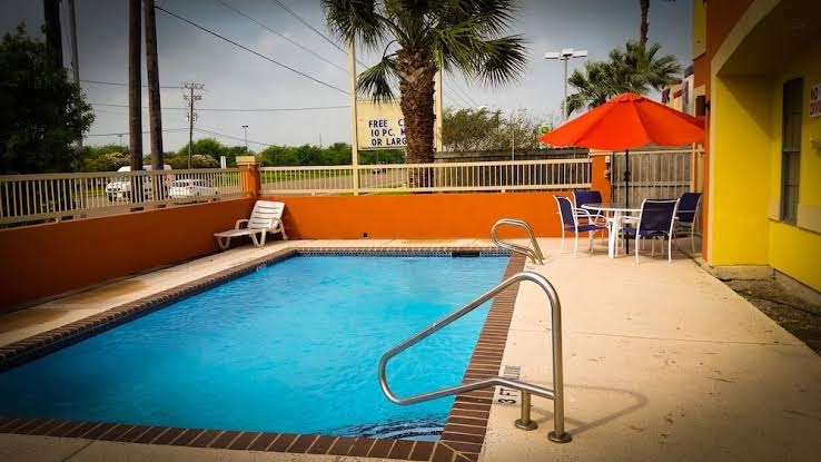 La Copa Inn Brownsville photo 2