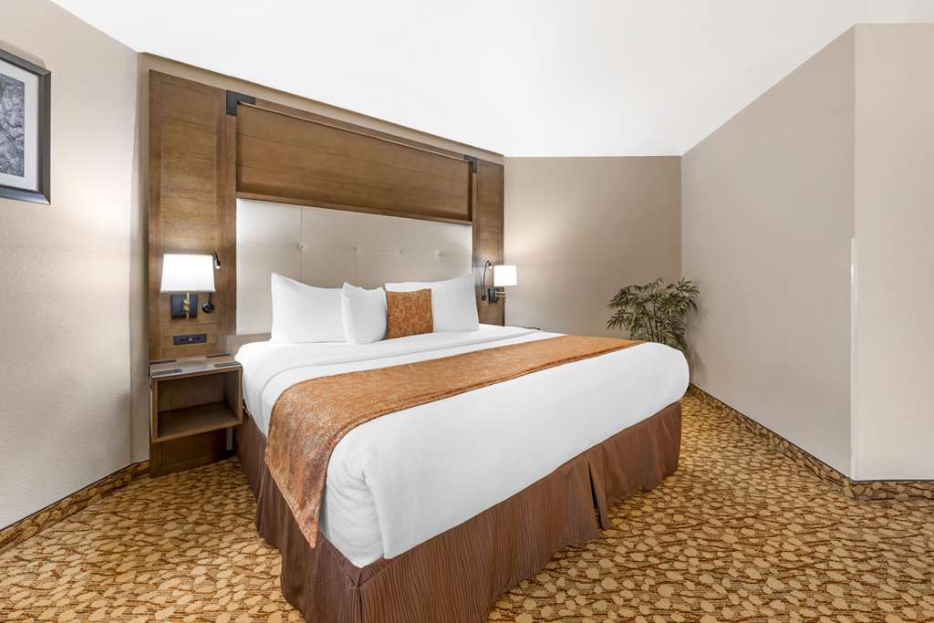 Best Western Plus Mill Creek Inn photo 2