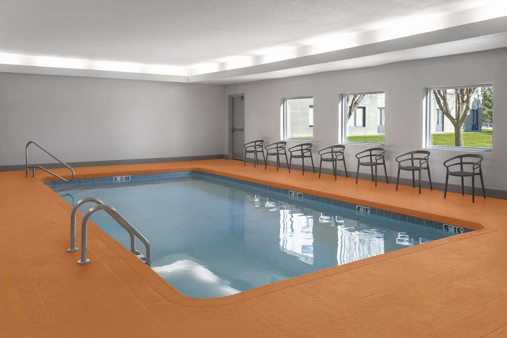 Hampton Inn Olathe photo 3
