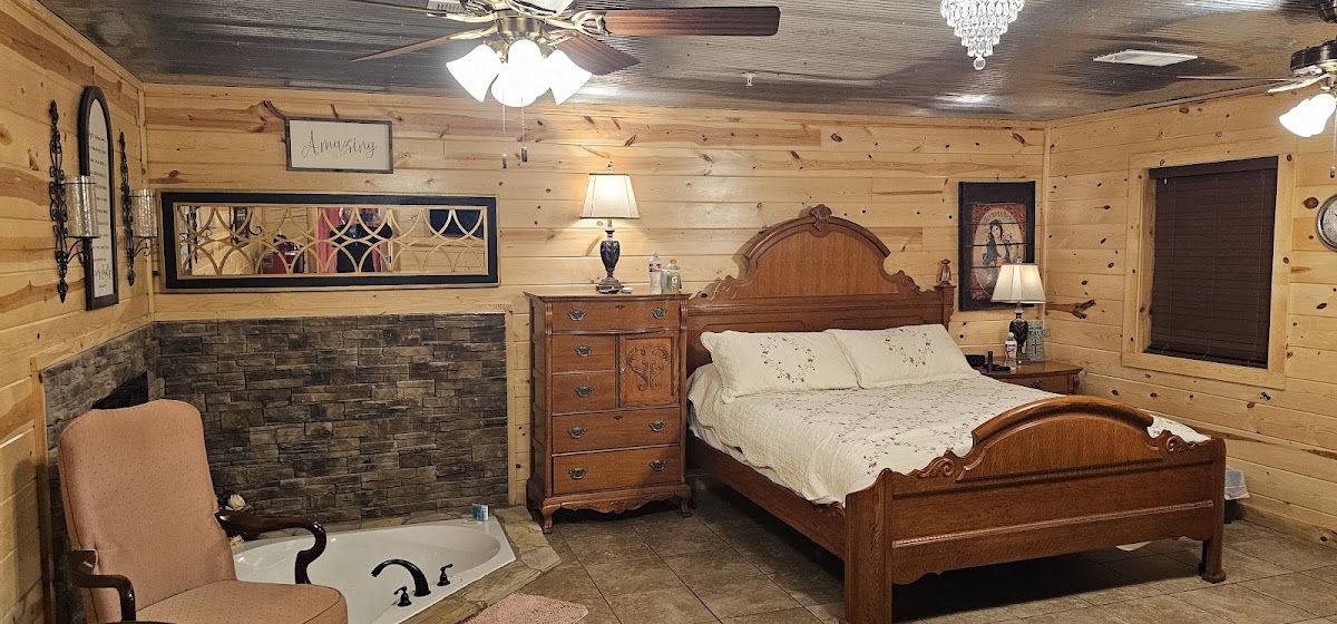 Samantha’s Timber Inn photo 2