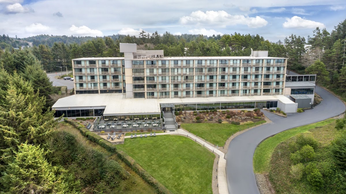 Best Western Plus Agate Beach Inn