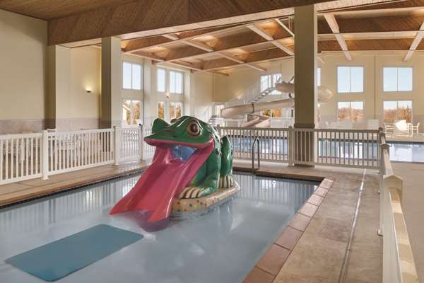 Country Inn & Suites by Radisson, Galena, IL photo 3