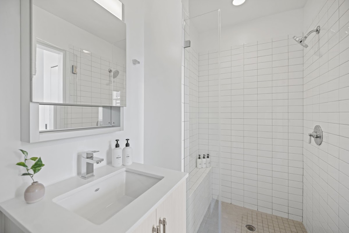 Placemakr Dupont Circle photo 3