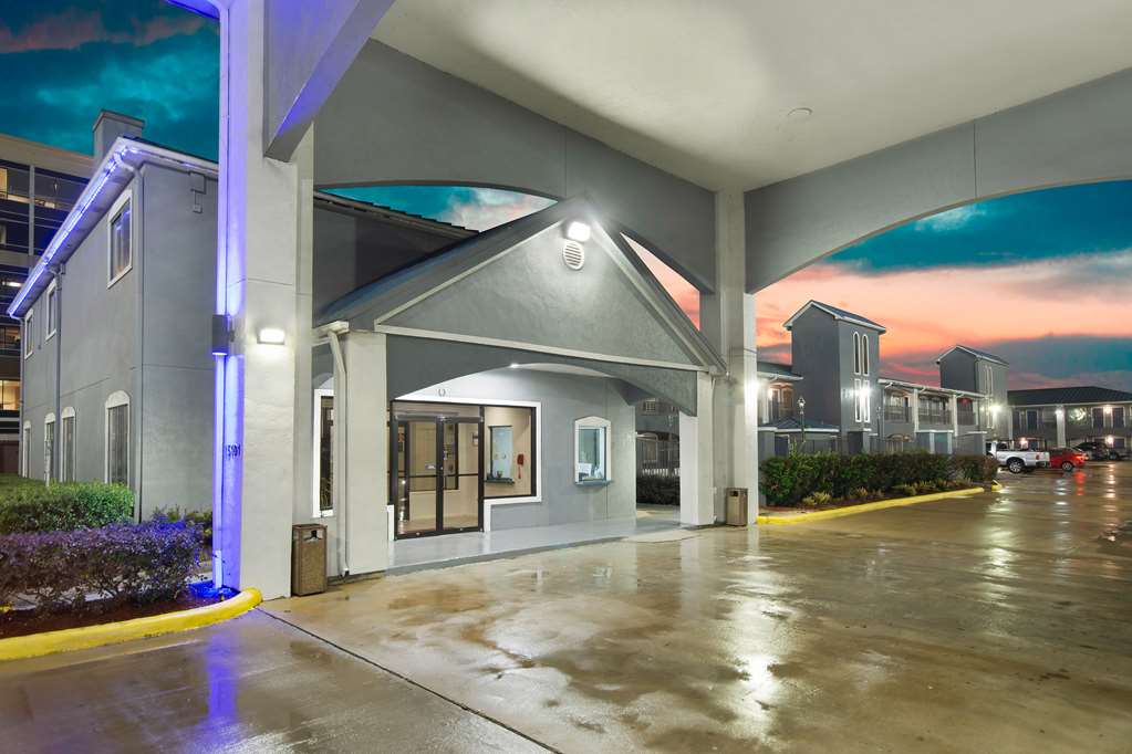 Motel 6 Houston, TX - I-10 West photo 3