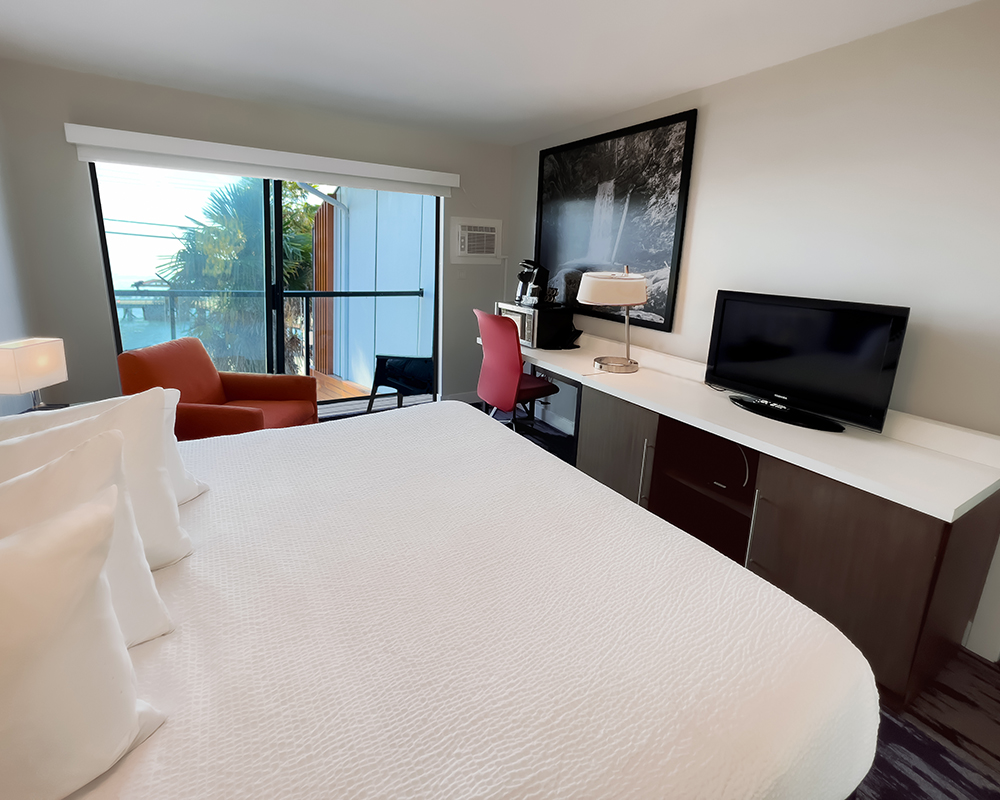 The Oceanside, a Coast Hotel photo 2