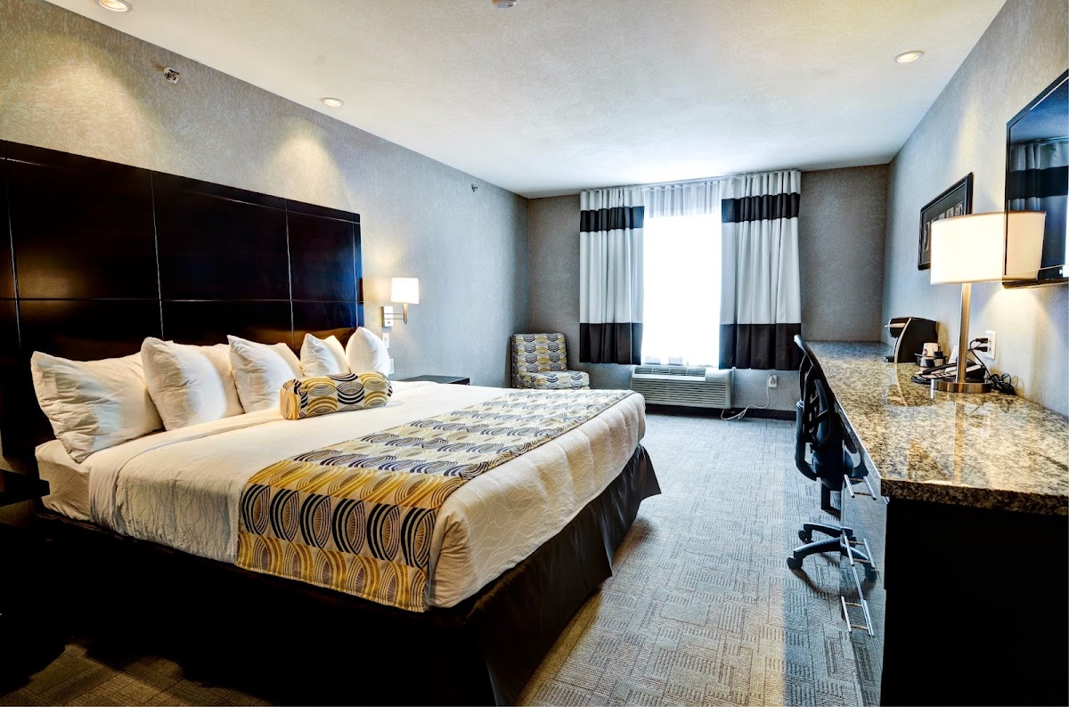 Home Inn & Suites by d3h™ Yorkton photo 2