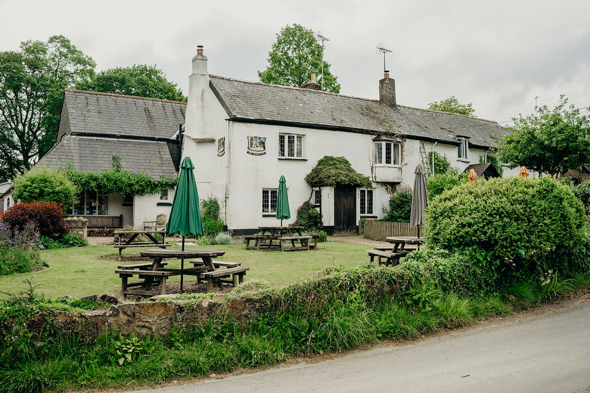 The Nobody Inn