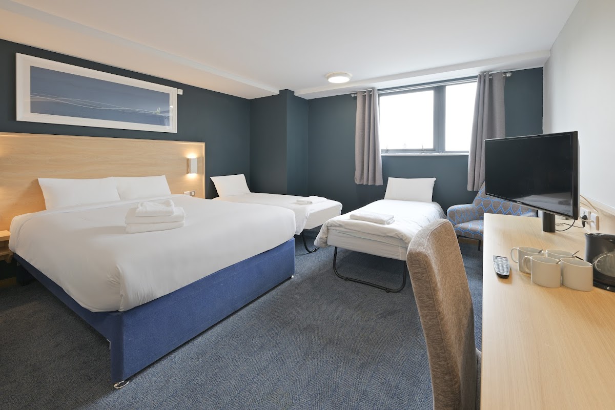 Travelodge Swindon Central photo 2