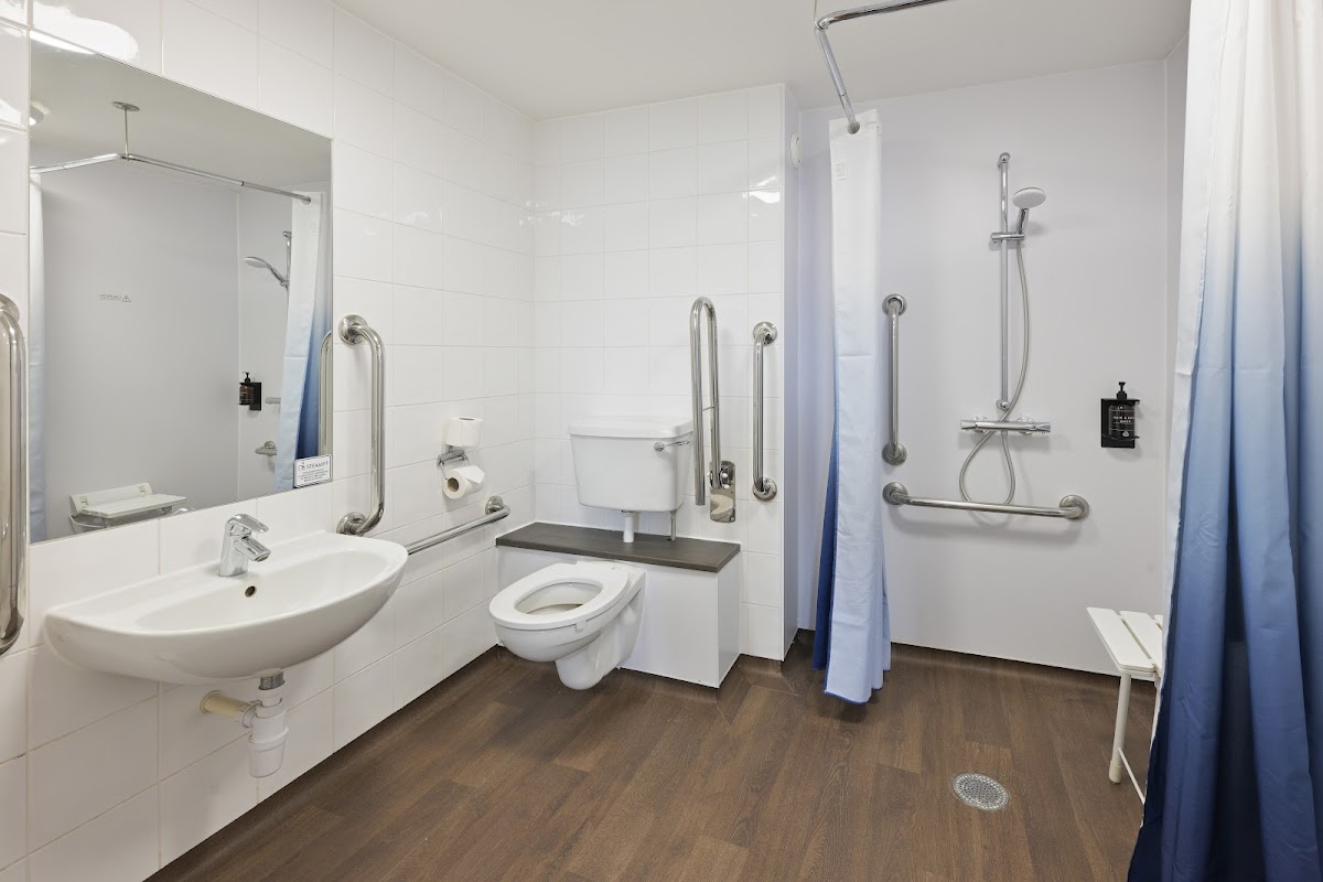 Travelodge Swindon Central photo 3