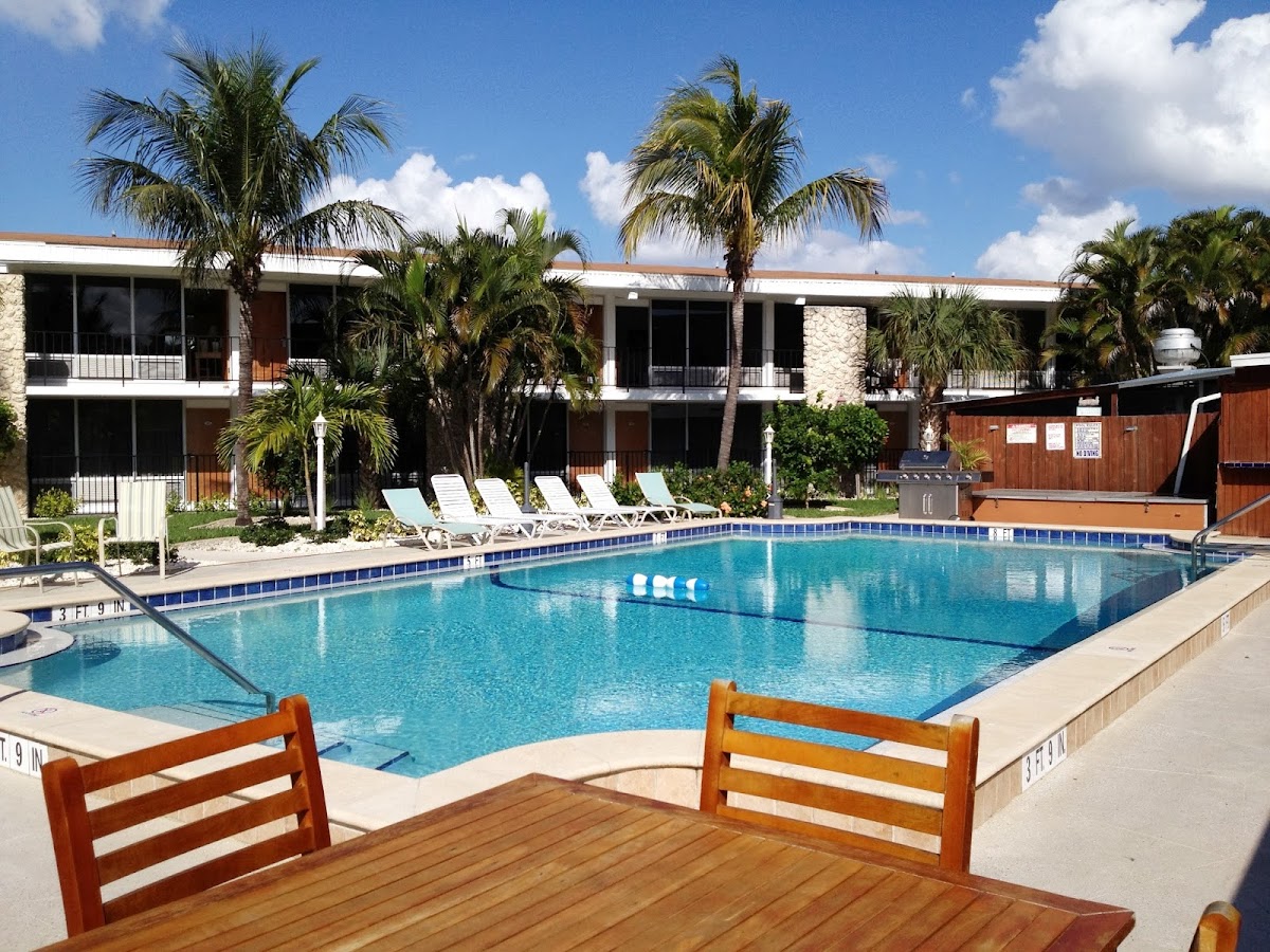 Dolphin Key Resort