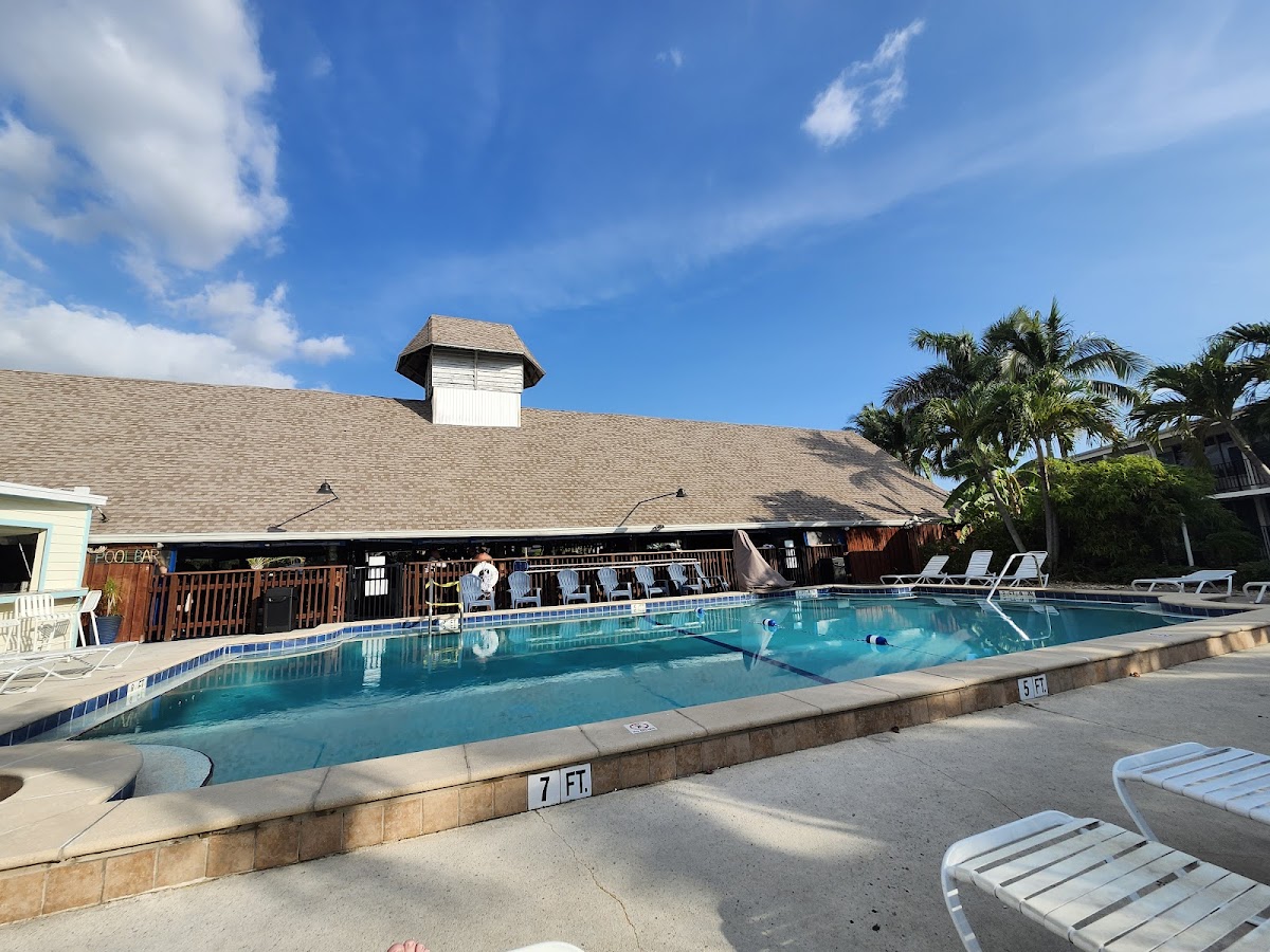 Dolphin Key Resort photo 3