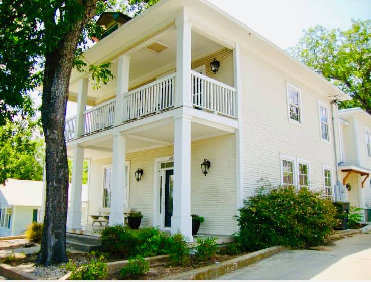 Emigrant's Inn