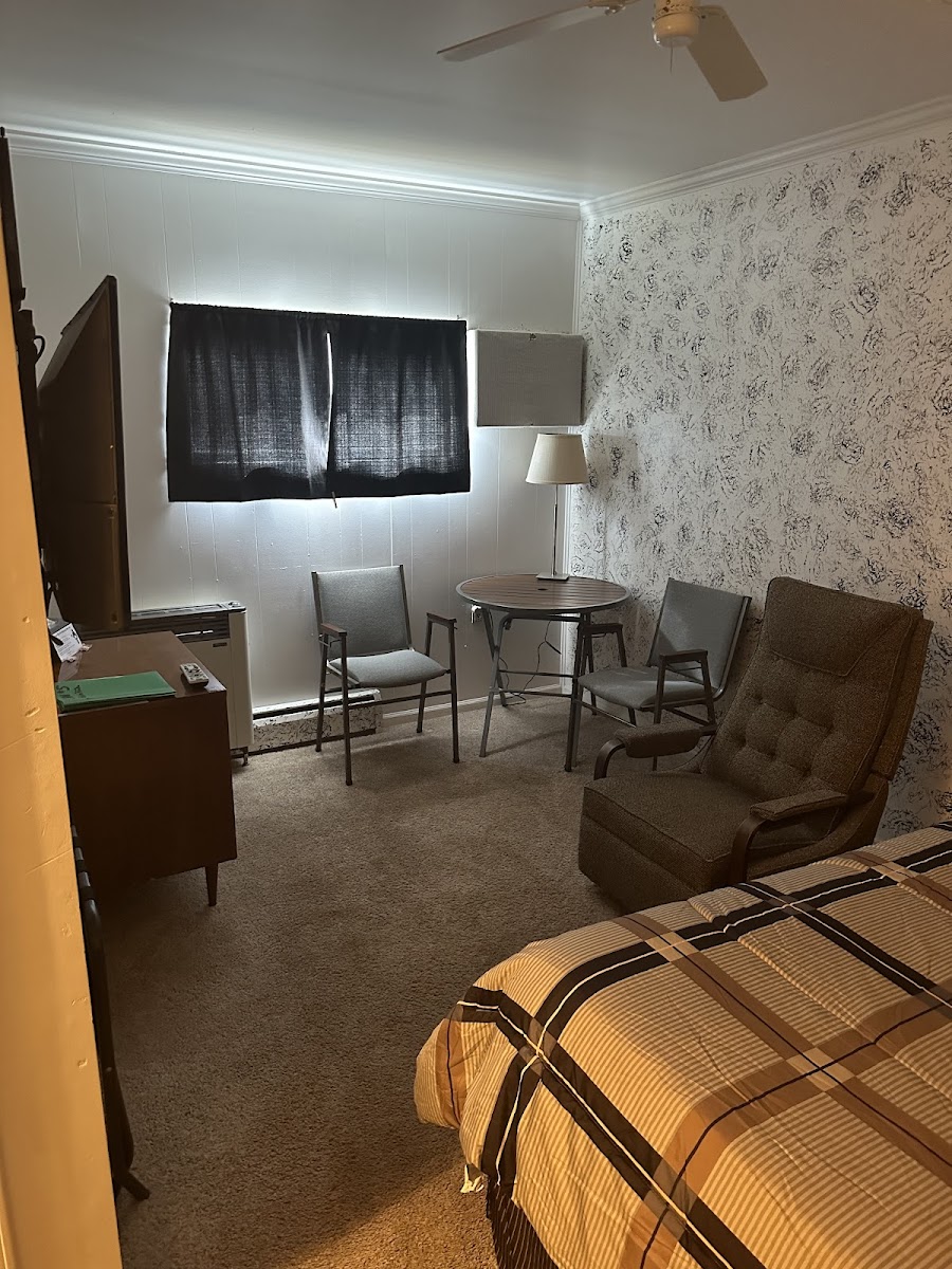 Harbor Beach Inn photo 2