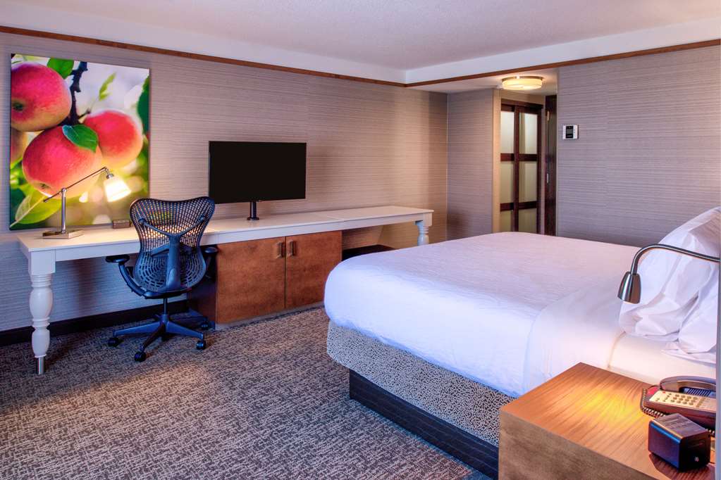 Hilton Garden Inn Detroit-Southfield, MI. photo 2