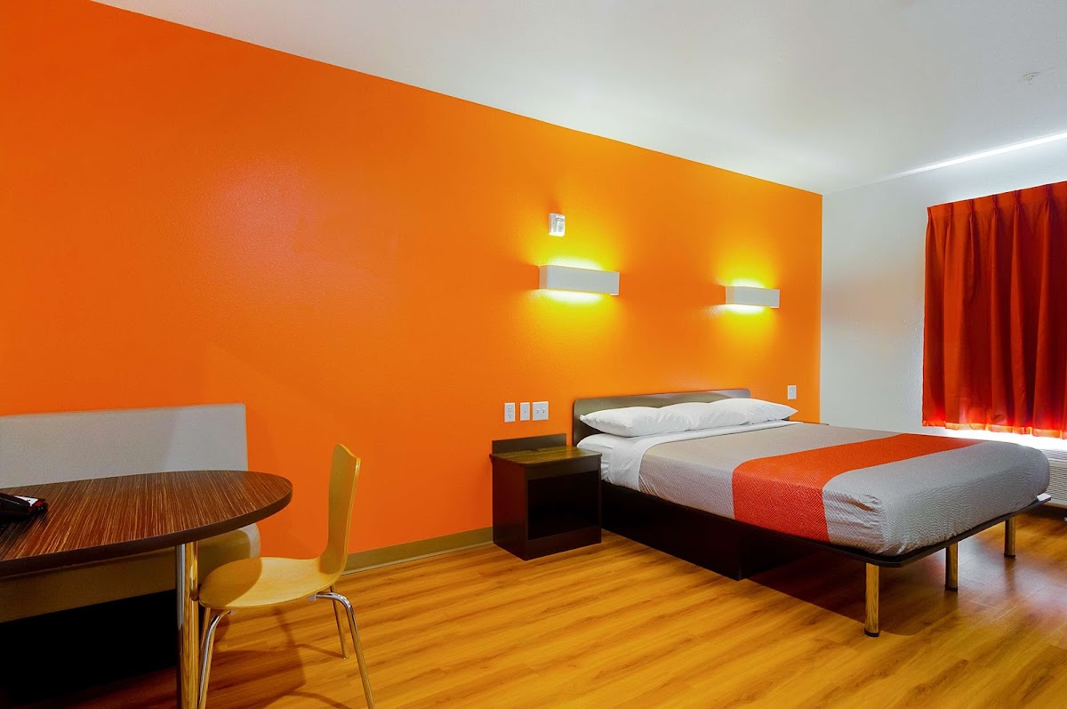 Motel 6 Midland, TX photo 2