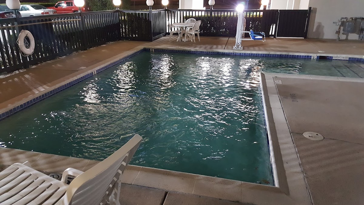 Motel 6 Dallas, TX - Northeast photo 3
